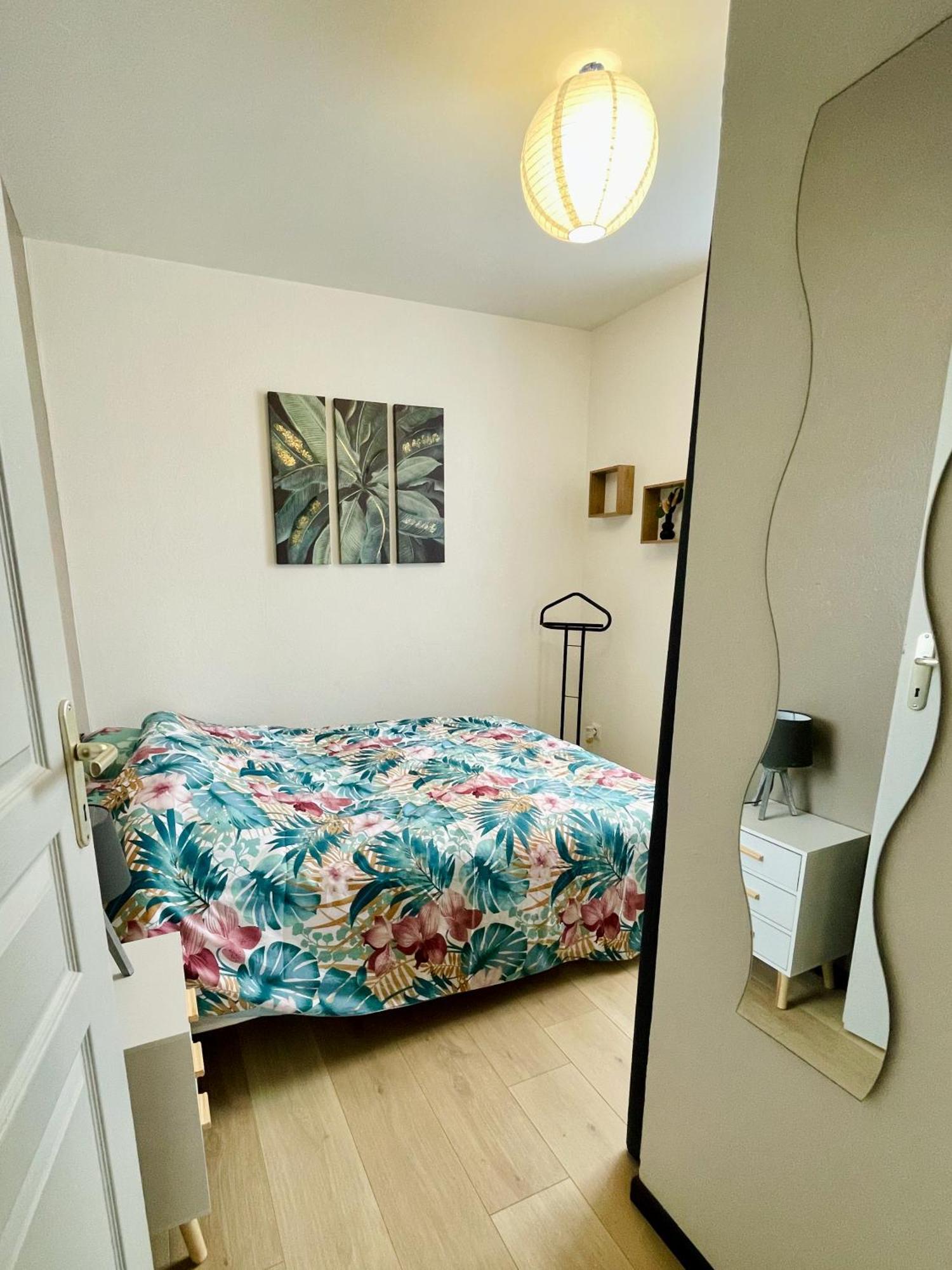 Joli Appartement Avec Parking Montbéliard Buitenkant foto